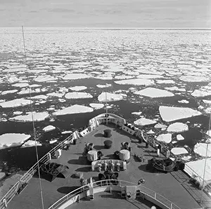 Barents: Lenin nuclear-powered icebreaker