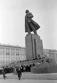 V.georgiyev: Lenin statue in Chelyabinsk