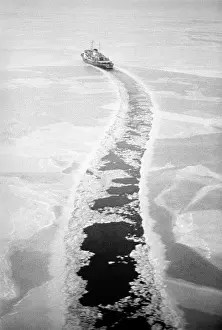 Belyavy: Leningrad nuclear-powered icebreaker, 1971