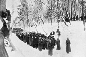 Gorki: LENIN'S BODY CARRIED