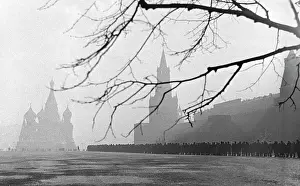 Queue: Lenin's Mausoleum in Red Square, 1975