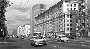 Leninsky: Leninsky Prospekt, 1982