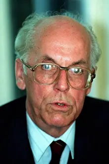 Lennart: Lennart Meri