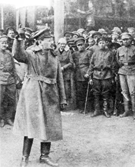 Davidovich: Leon Trotsky at the time of the Russian Civil War, 1918