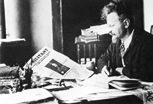 Bronstein: Leon Trotsky in Turkey, 1931