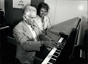 Bernstein: Leonard Bernstein and Jacqueline Baudrier in Paris