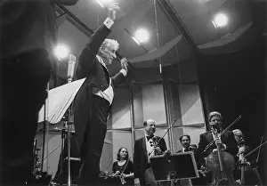 Stadthalle: Leonard Bernstein in the Wiener Stadthalle 1976