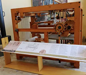 Mechanical: Leonardo da Vinci, model of mechanical loom