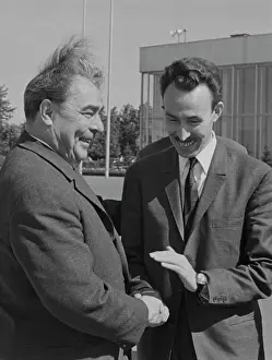 Vnukovo: Leonid Brezhnev and Houari Boumediene