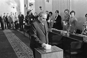 Polling: Leonid Brezhnev during poll, 1982
