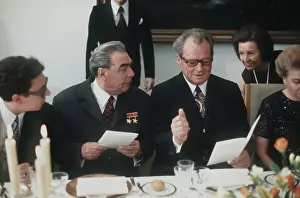 Orden: Leonid Brezhnev on state visit in the FRG