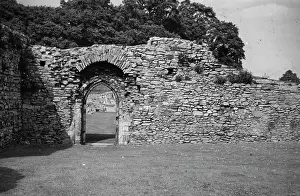 Nunn: Lesnes Abbey - Doorway