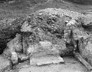 Nunn: Lesnes Abbey - NE Chapel of N Transept