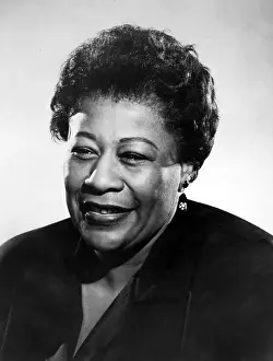 Epitaph: LET NO MAN WRITE MY EPITAPH, Ella Fitzgerald, ?