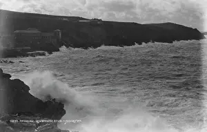 Stormy: Lewennick Cove, Newquay