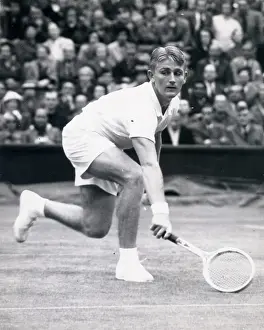 Surprisingly: Lewis Hoad in tennis match at Wimbledon