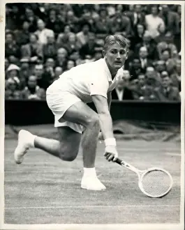 Surprisingly: Lewis Hoad in tennis match at Wimbledon