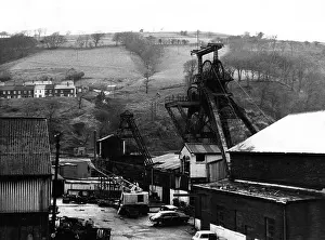 Merthyr: Lewis Merthyr colliery, Wales