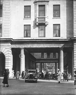 Lewiss: LEWIS'S ARCADE