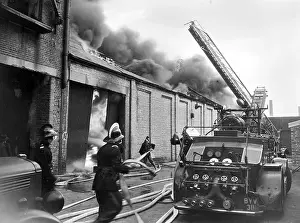 Paraffin: LFB at 25 pump fire, warehouse in Fulham
