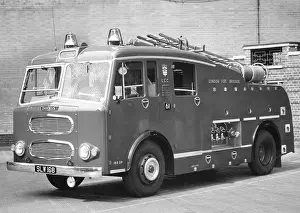 Outlets: LFB Dennis dual-purpose pump, Lambeth HQ