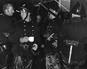 London Fire Brigade: LFB firefighters taking a tea break