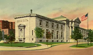 Kentucky: Library and Lincoln Statue. Louisville