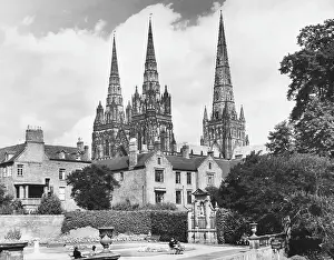 1330s: LICHFIELD CATHEDRAL