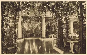 Pergolas: Lido des Champs-Elysees, Paris