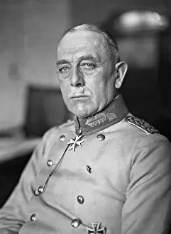 Wetzel: Lieutenant General Wetzel, 1927