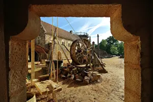 Guyot: Lifting gear, Chateau de Guedelon, Treigny, Burgundy, France