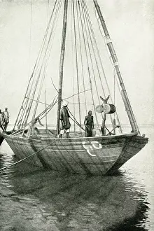 Sudanese: Light craft on River Nile, South Sudan, East Central Africa