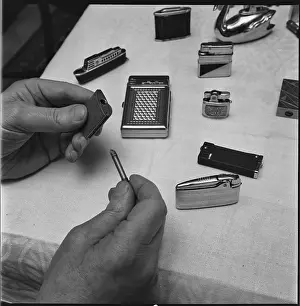 Lighters: Lighter, flint lighter