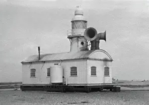 Dungeness: Lighthouse building at Dungeness, Kent