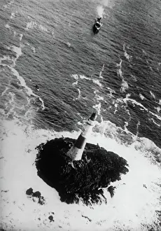 Hesperus: The lighthouse Dhu Hearteach and the