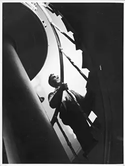 Norah: LIGHTHOUSE KEEPER