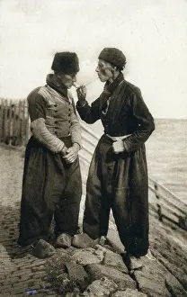 Baggy: Lighting up a pipe - Volendam, The Netherlands