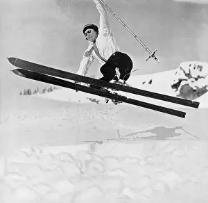 Nov18: Lili D'Alvarez - ski jump at St. Moritz