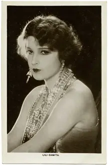 Lili: Lili Damita