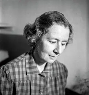 Introduction: Lilian Bowes Lyon - British Poet