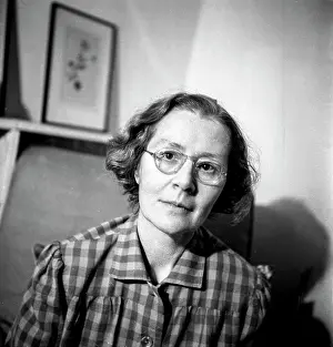 Introduction: Lilian Bowes Lyon - British Poet