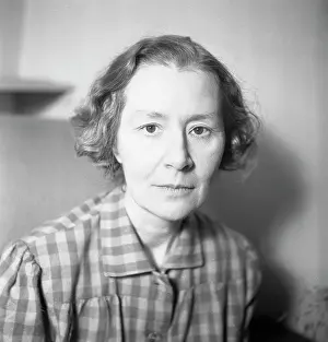 Introduction: Lilian Bowes Lyon - British Poet