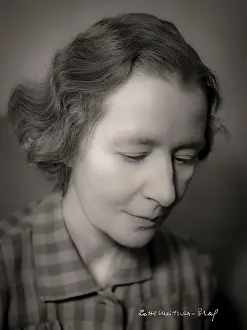 Introduction: Lilian Bowes Lyon - British Poet