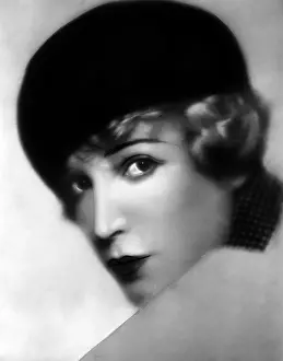 Lilli: Lilli Damita