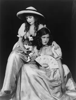 Corkscrew: Lillian Gish (1893-1993) with her younger ?