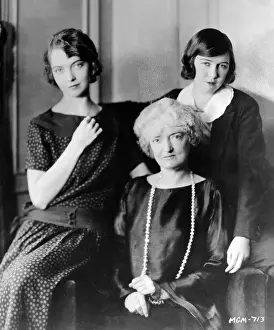 Lillian: Lillian Gish