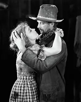 Lars: Lillian Gish - Lars Hanson
