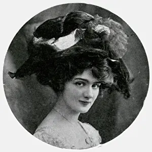 Witwe: Lily Elsie in Lehar's operetta