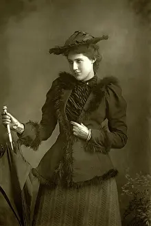 Hanbury: Lily Hanbury - English actress