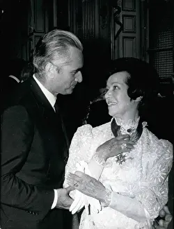 Pons: Lily Pons, opera singer, National Order of Merit, Paris